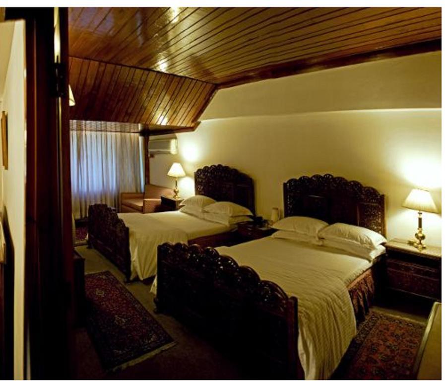 Hotel Broadway Srīnagar 외부 사진